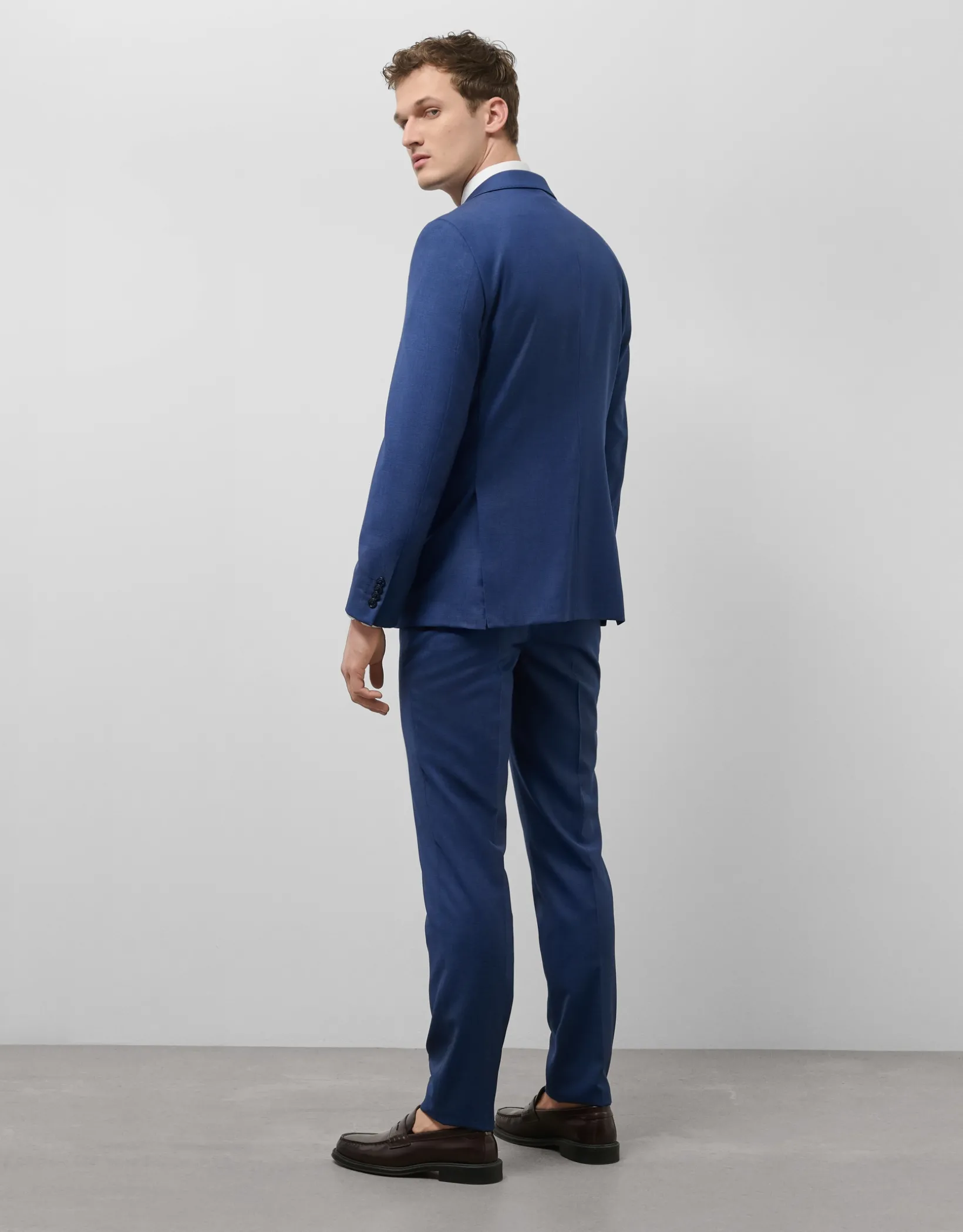 Traje half canvas regular fit falso liso azul medio