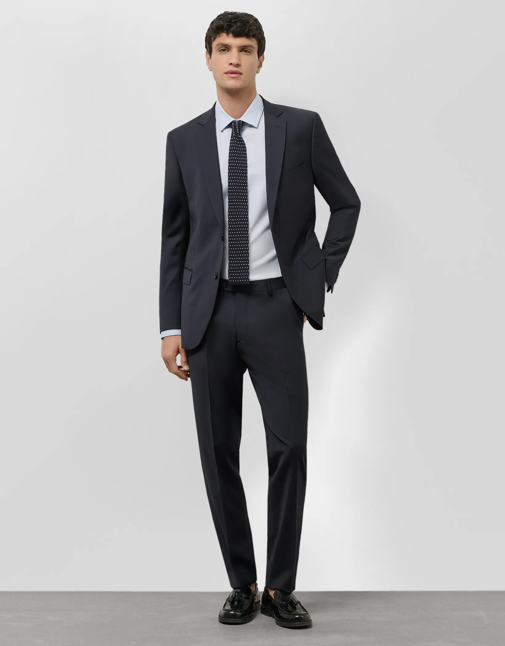 Traje half canvas slim fit liso marino