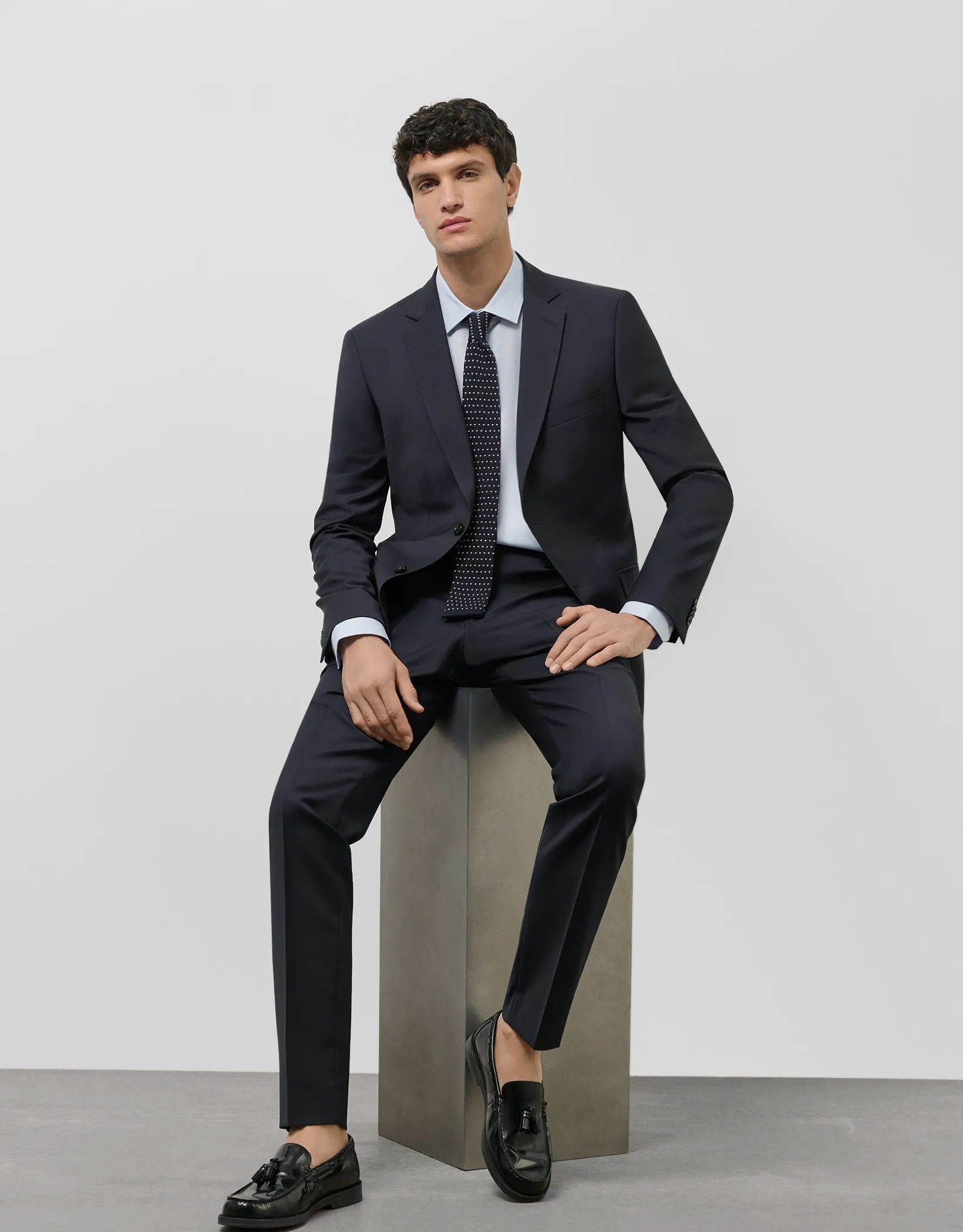 Traje half canvas slim fit liso marino
