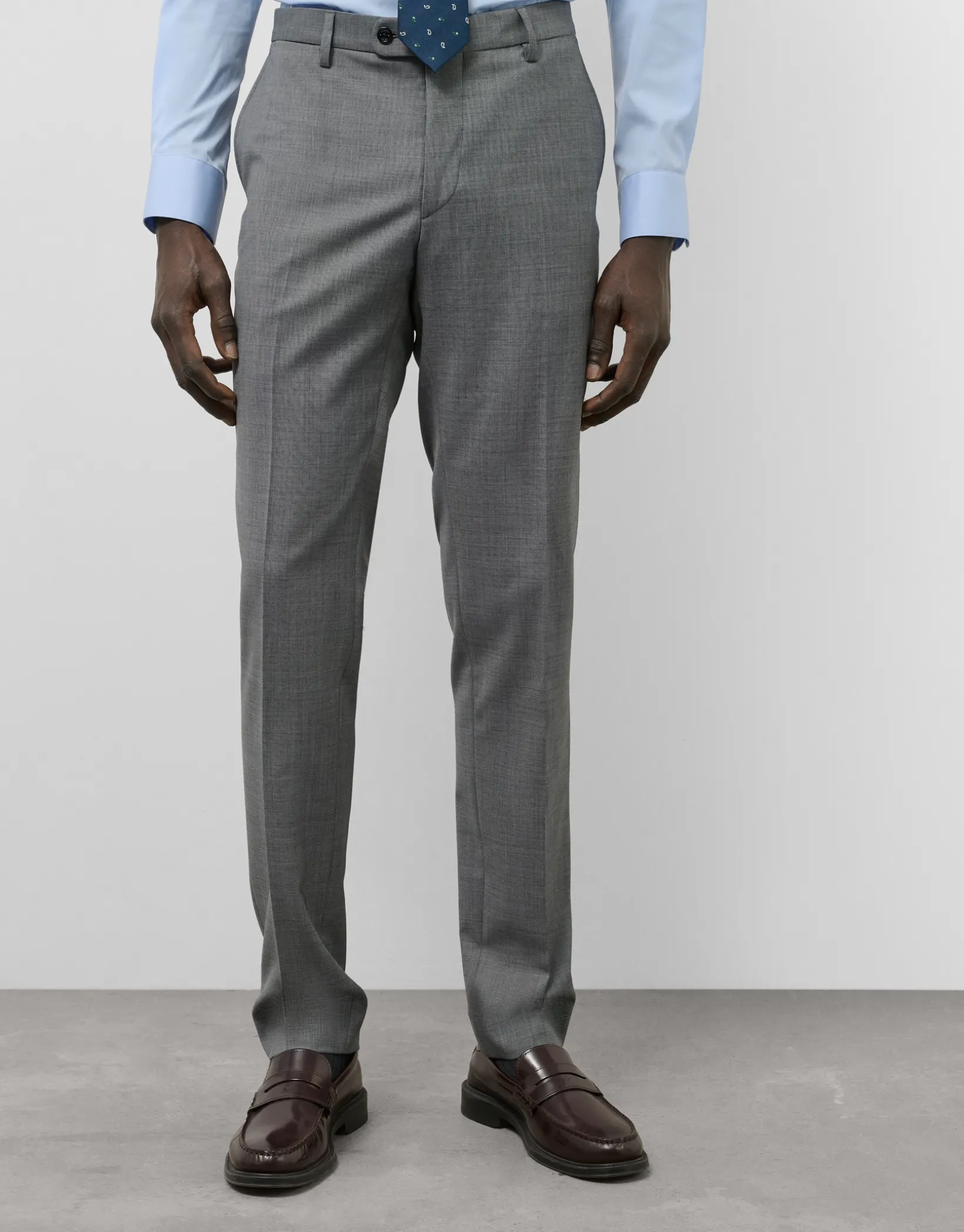 Traje half canvas slim fit falso liso gris oscuro