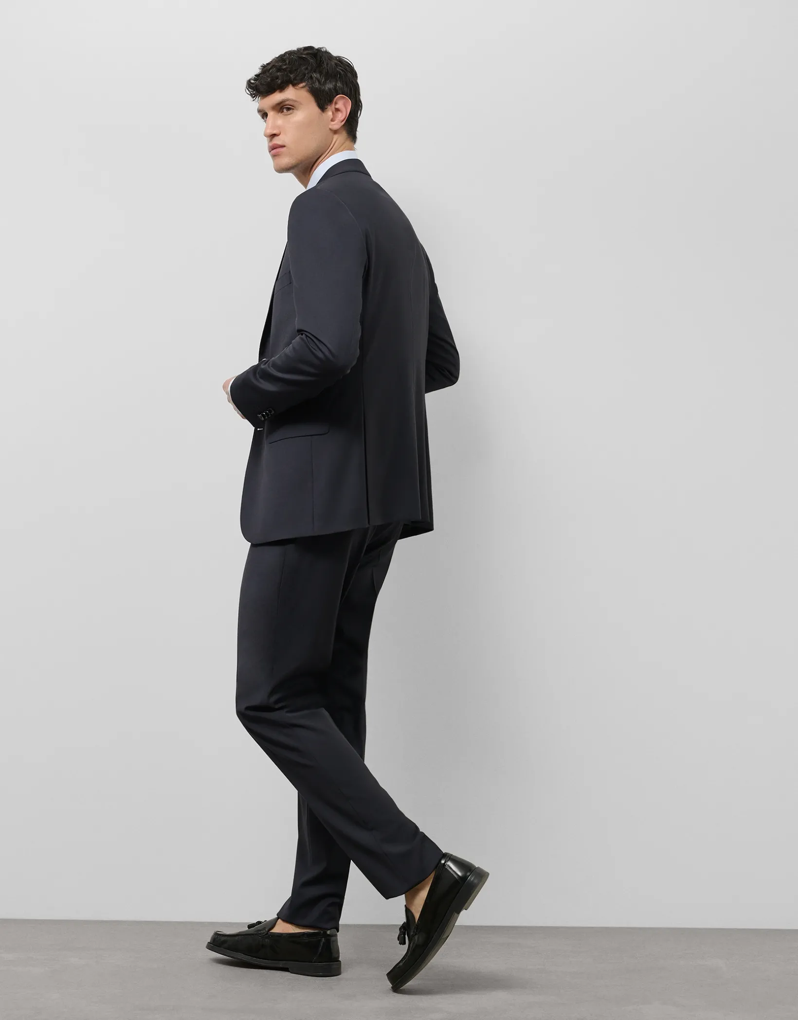 Traje half canvas slim fit liso marino