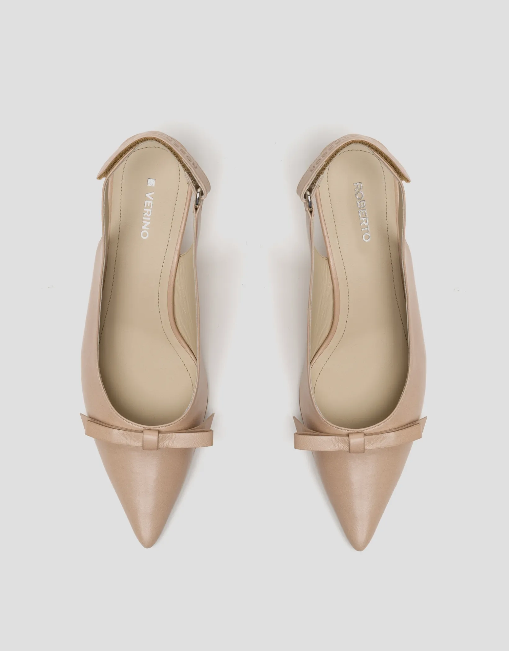 Zapato salón destalonado piel beige con lazo